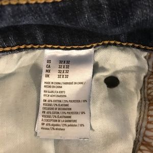 American Eagle Outfitters Jeans - Mens American Eagle Jeans Size 32 x 32 American Eagle Outfitters Jeans - Mens American Eagle Jeans Size 32 x 32